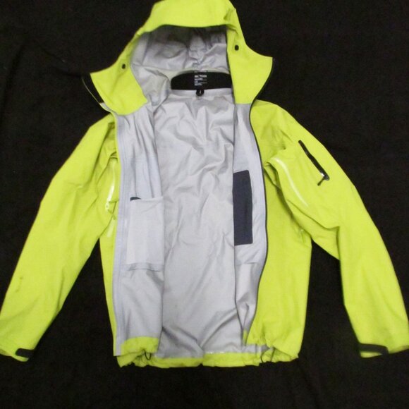 Arc'teryx Mens Size L Alpha SV Gortex Pro Vision Hooded  Jacket Yellow - Picture 2 of 11